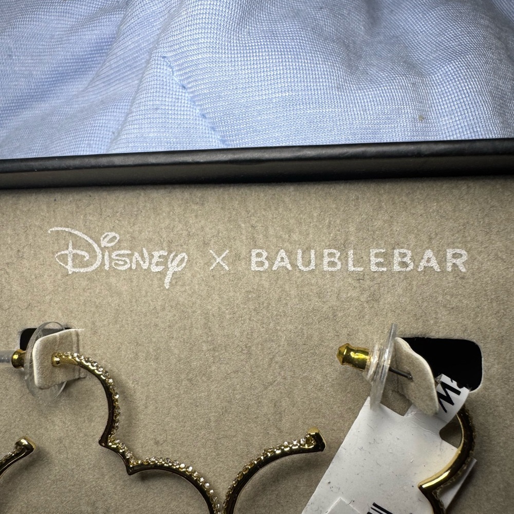 Disney x Baublebar Mickey Mouse
Outline Gold Hoop Crystal Earrings - Picture 4 of 6